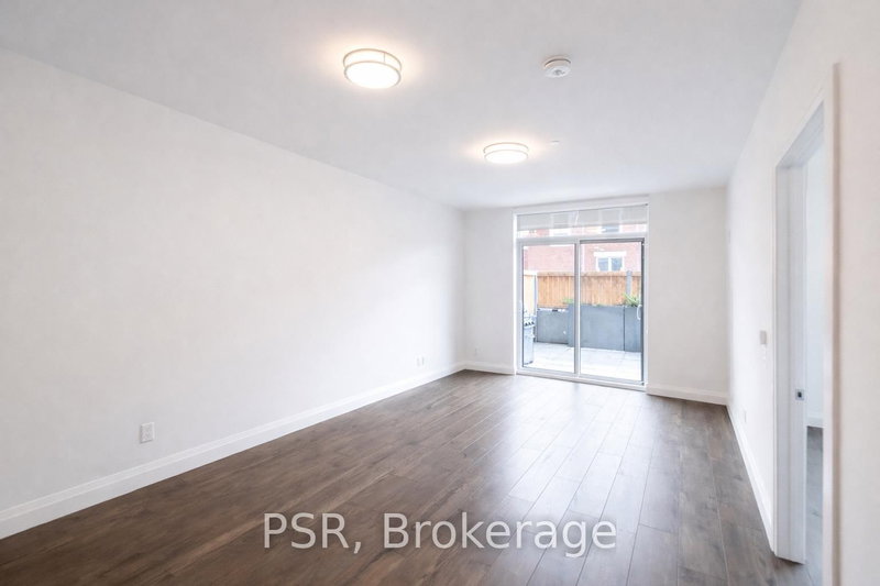 112 - 399 Queen St S, Waterloo, N2G 0C4 | Image 2