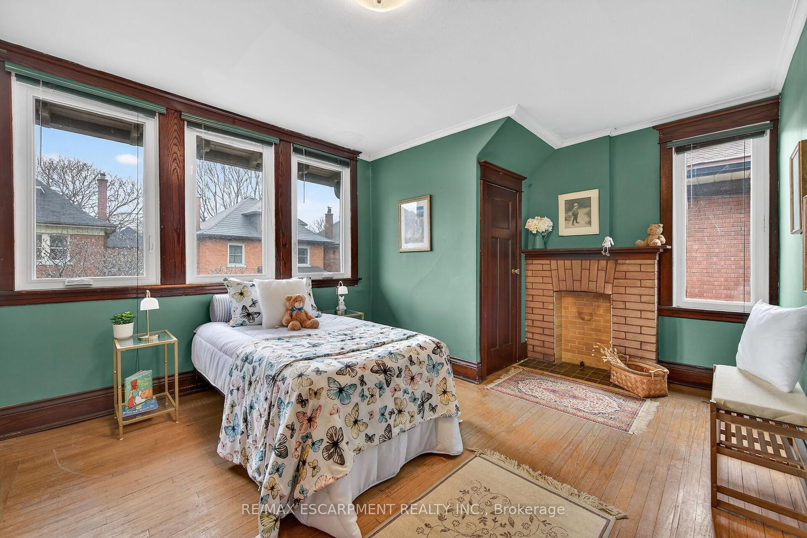 Detached House for sale at 151 Holton Avenue, Hamilton, Ontario, L8M 2L6 - St. Clair - MLS: X12948454