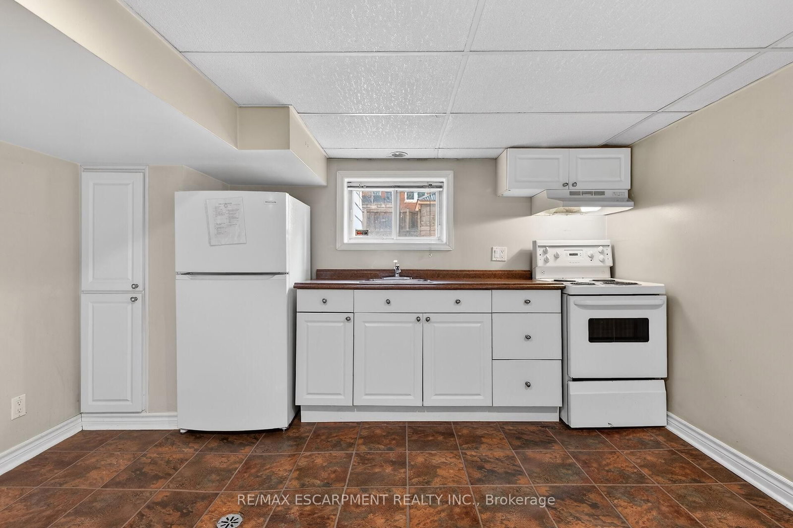 Detached House for sale at 151 Holton Avenue, Hamilton, Ontario, L8M 2L6 - St. Clair - MLS: X12948454