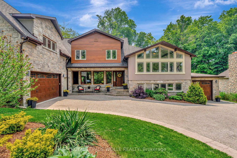 11 Maple Hill Dr, Kitchener, N2M 2R7 | Image 2