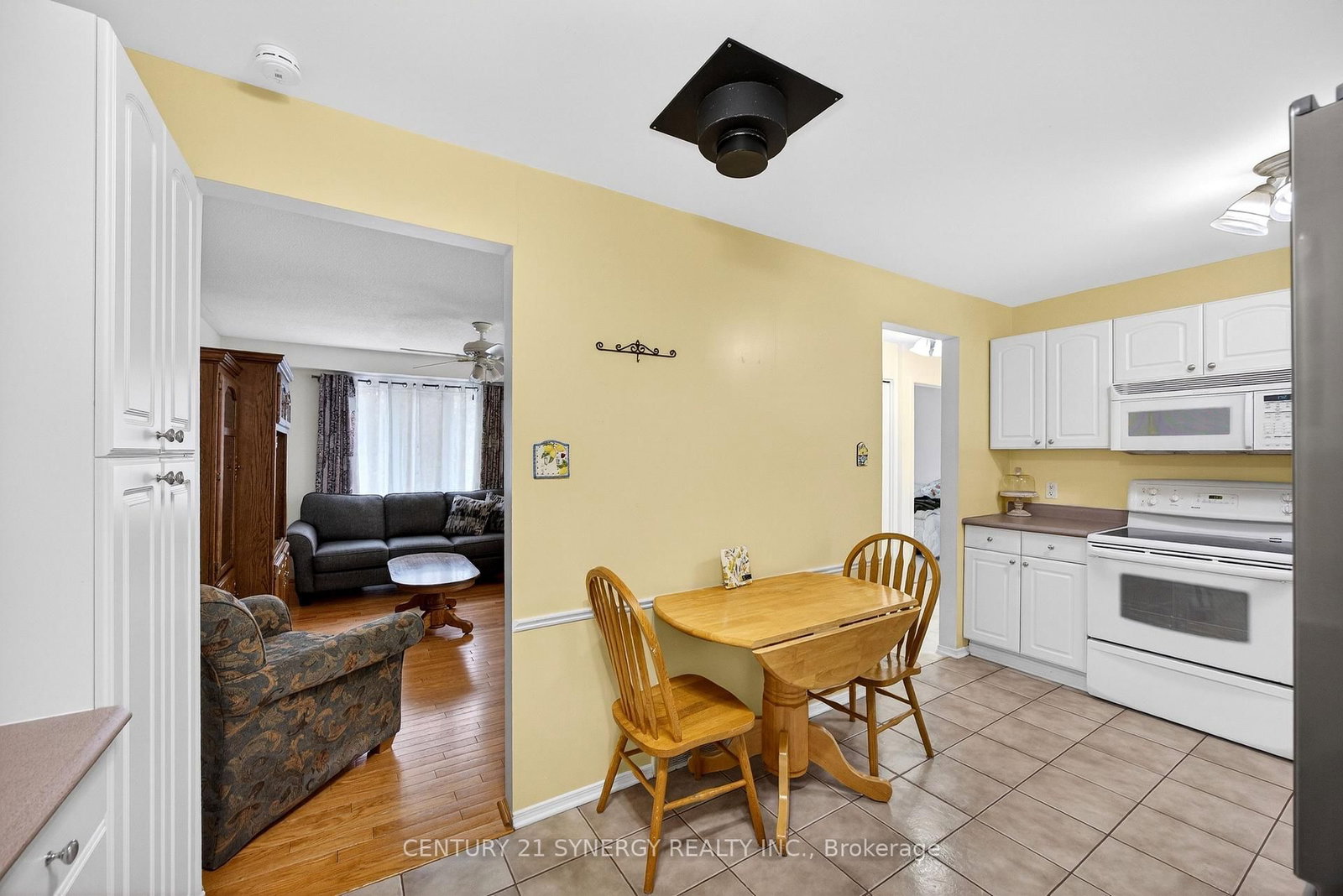 Listing Image 7