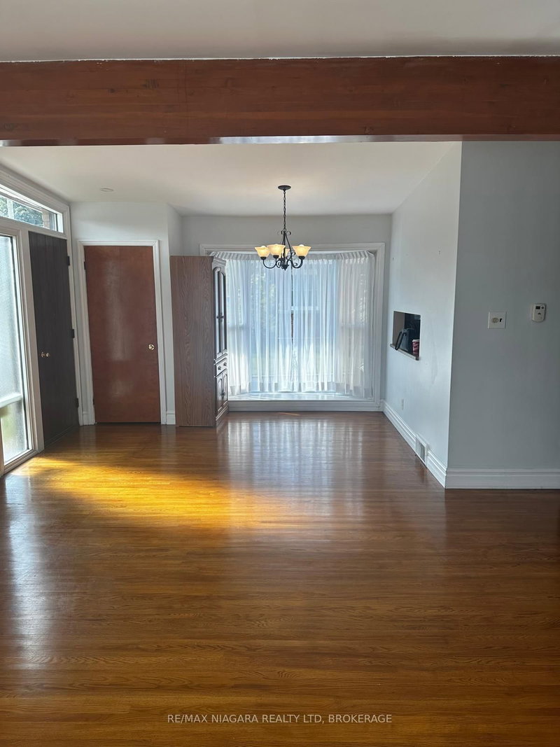 MAIN - 3577 MARLBOROUGH Pl, Niagara Falls, L2J 2S2 | Image 3