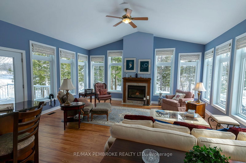 115 Island View Drive