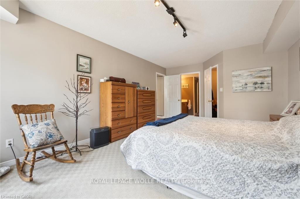 3267 King Street E, Unit 204 - Photo 17