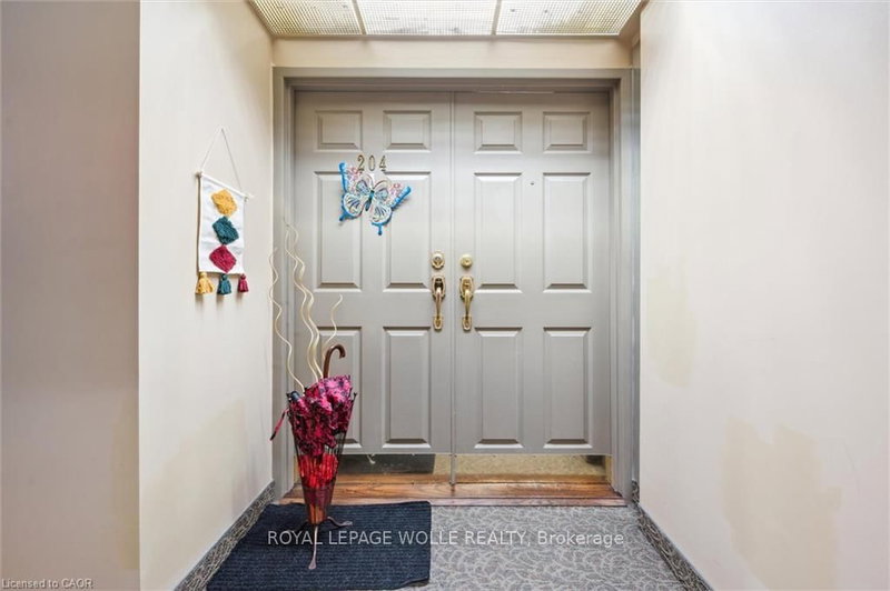 204 - 3267 King Street E