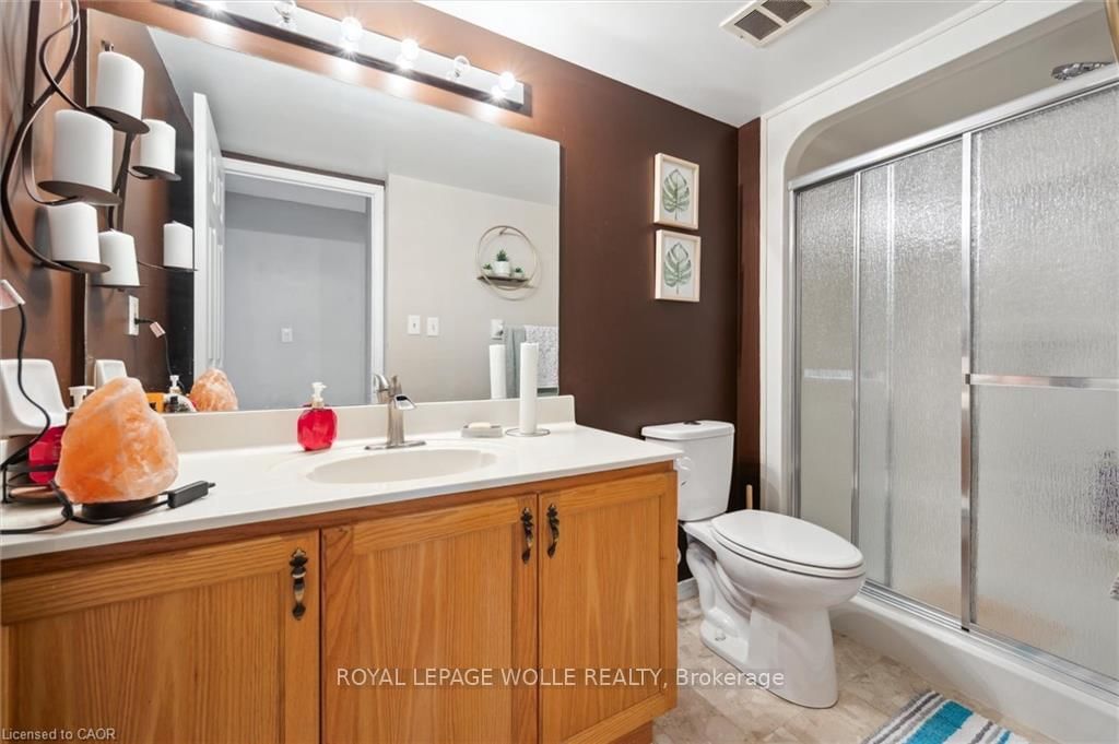 3267 King Street E, Unit 204 - Photo 22