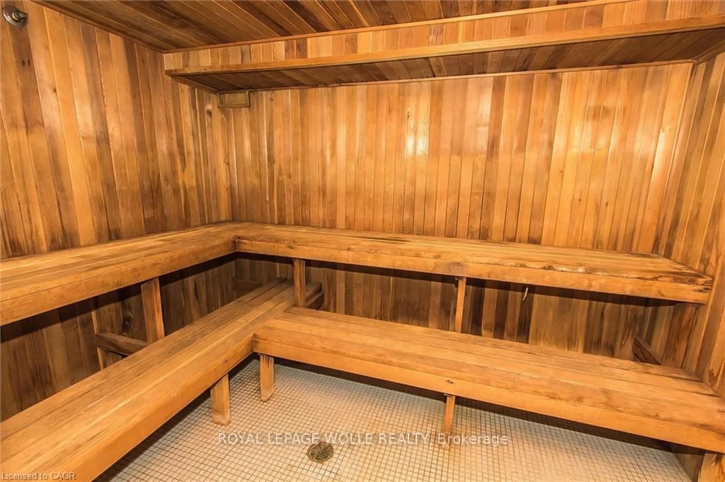 3267 King Street E, Unit 204 - Photo 25