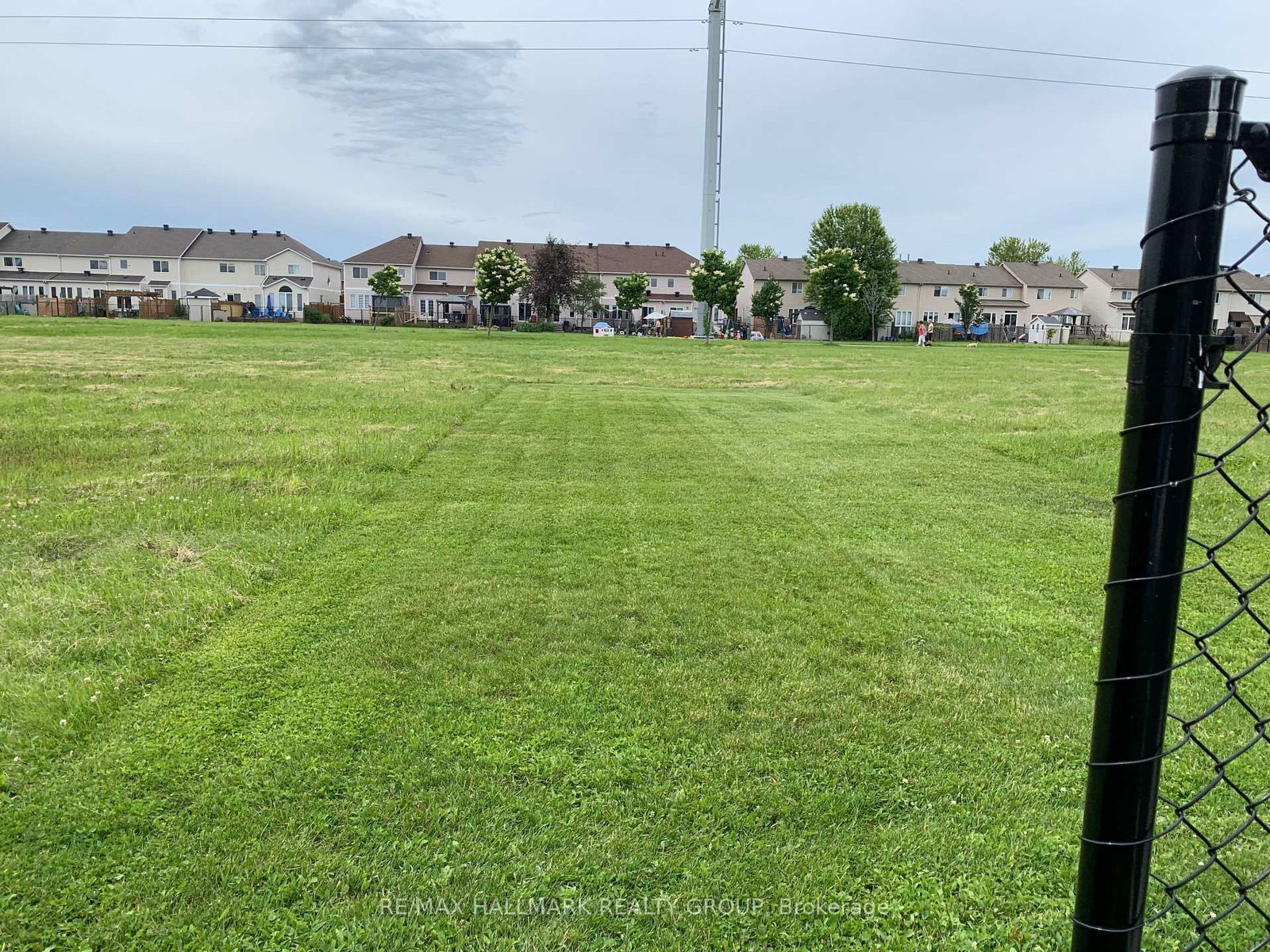 Listing Image 43