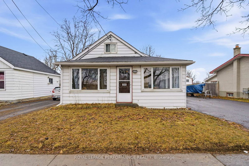 1121 Hebert St, Cornwall, K6J 5A8 | Image 2
