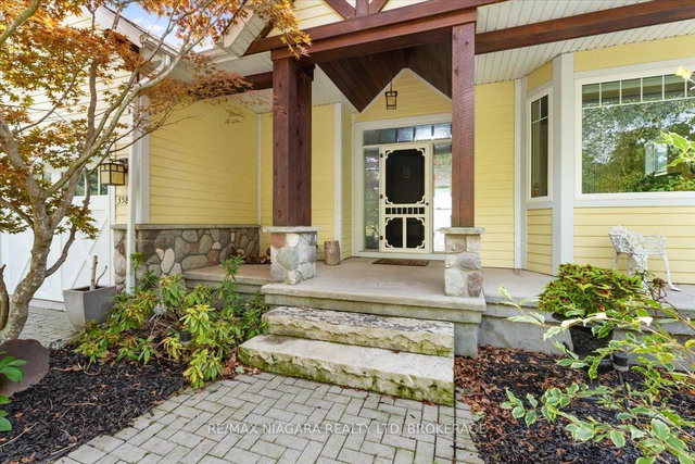 3585 Yacht Harbour Road