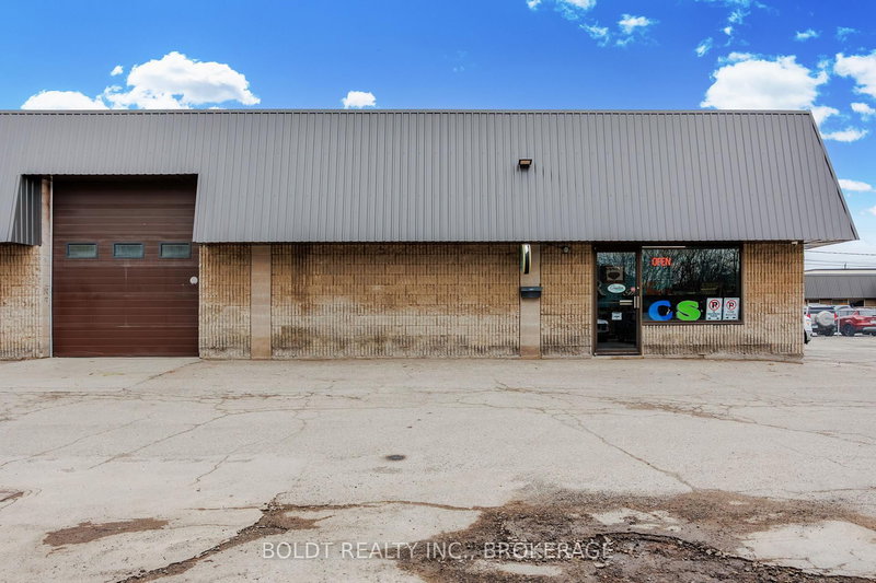 52 Scott St W, St. Catharines, L2R 1E1 | Image 3