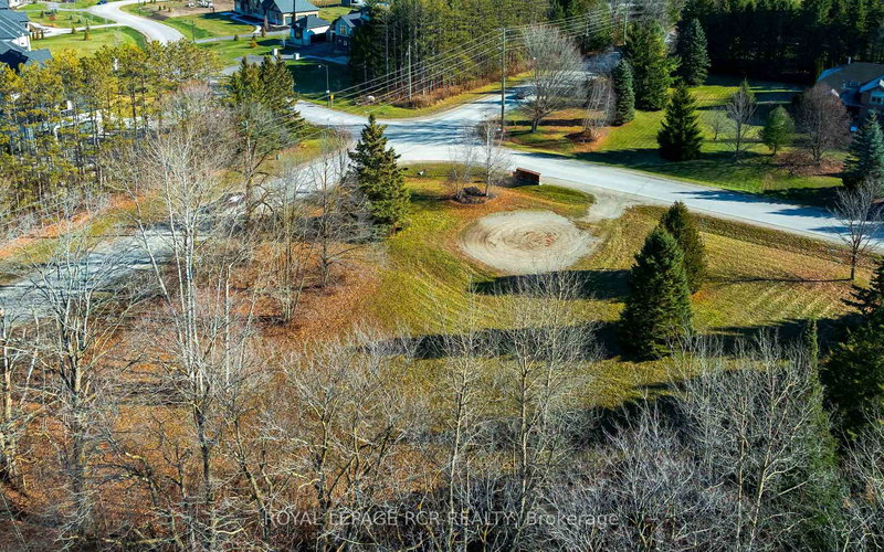 2 Rayburn Meadows Estates, East Garafraxa, L9W 7E7 | Image 3