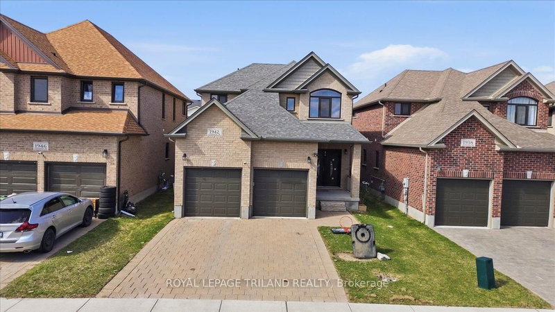 1942 Cedarpark Dr, London North, N5X 0J1 | Image 2