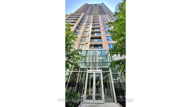 2706 - 40 Nepean Street N