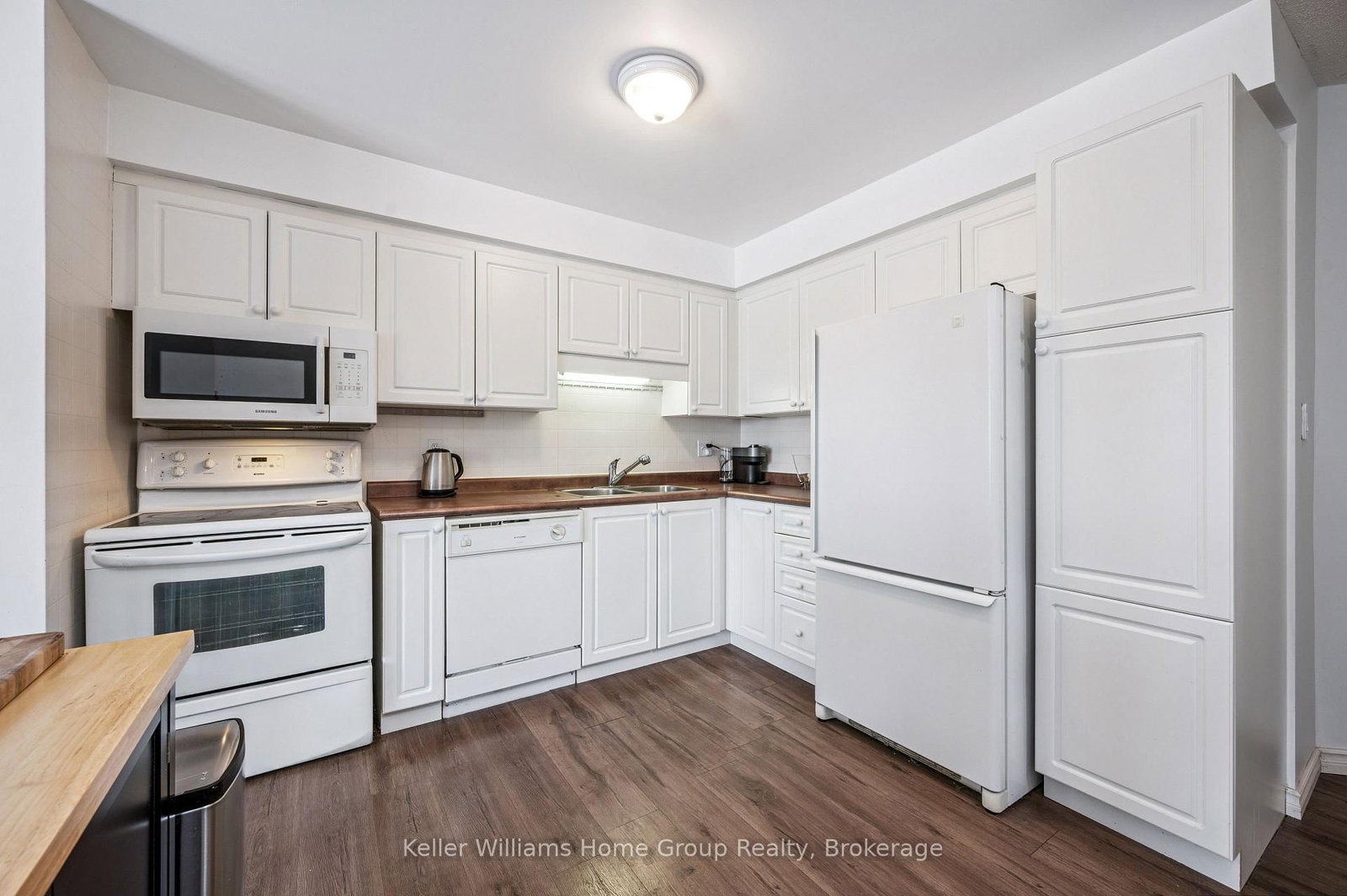 151 Clairfields Drive E, Unit 23 - Photo 7