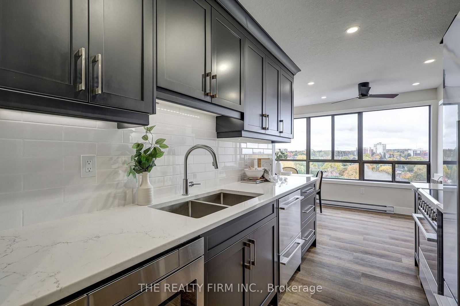 135 baseline Road W • #910 • London South, ON photo 21