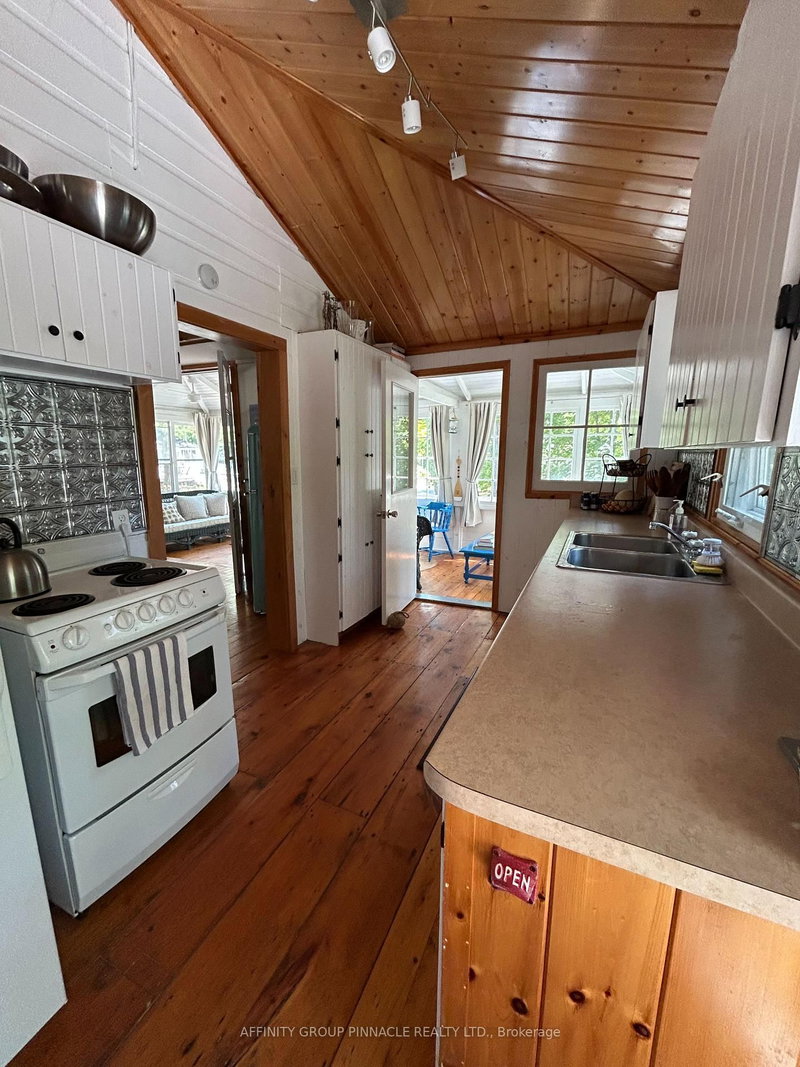 21 Third St, Kawartha Lakes, K0M 1N0 | Image 3