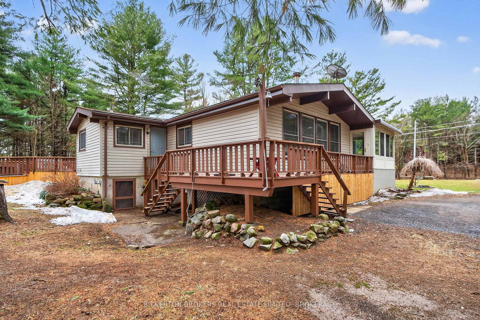 87 Fitzsimmons Road • Front of Leeds & Seeleys Bay, ON photo 39