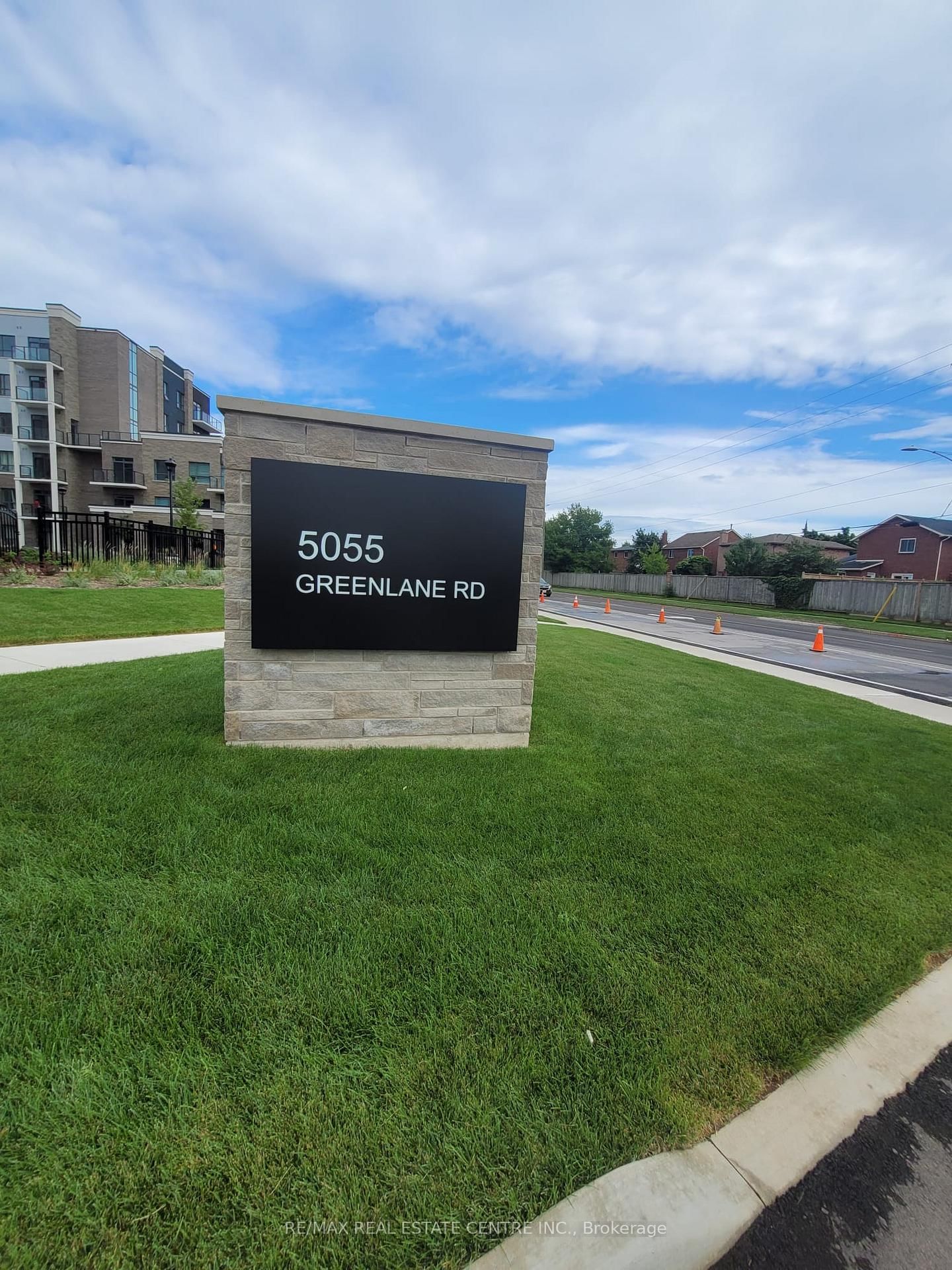 5055 GREENLANE Road, Unit 501 - Photo 3