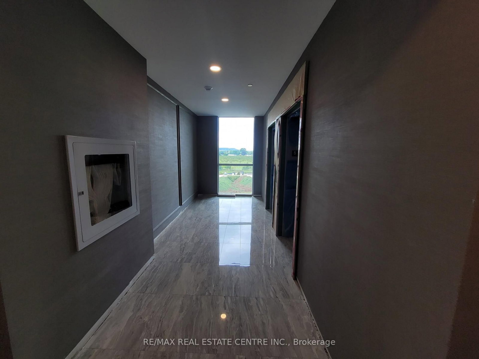 5055 GREENLANE Road, Unit 501 - Photo 4