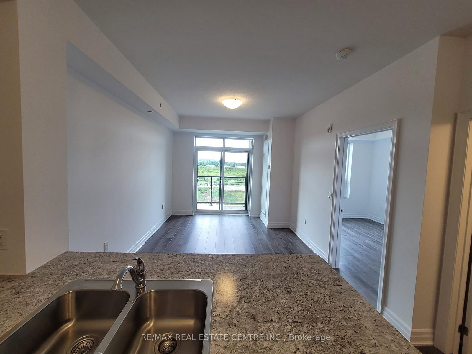 5055 GREENLANE Road, Unit 501 - Photo 6