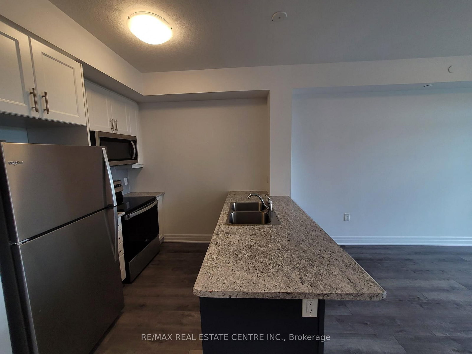 5055 GREENLANE Road, Unit 501 - Photo 8