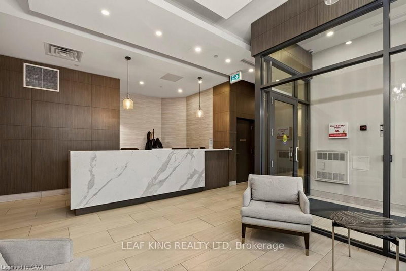 home for lease on 1007-550 North Service Road