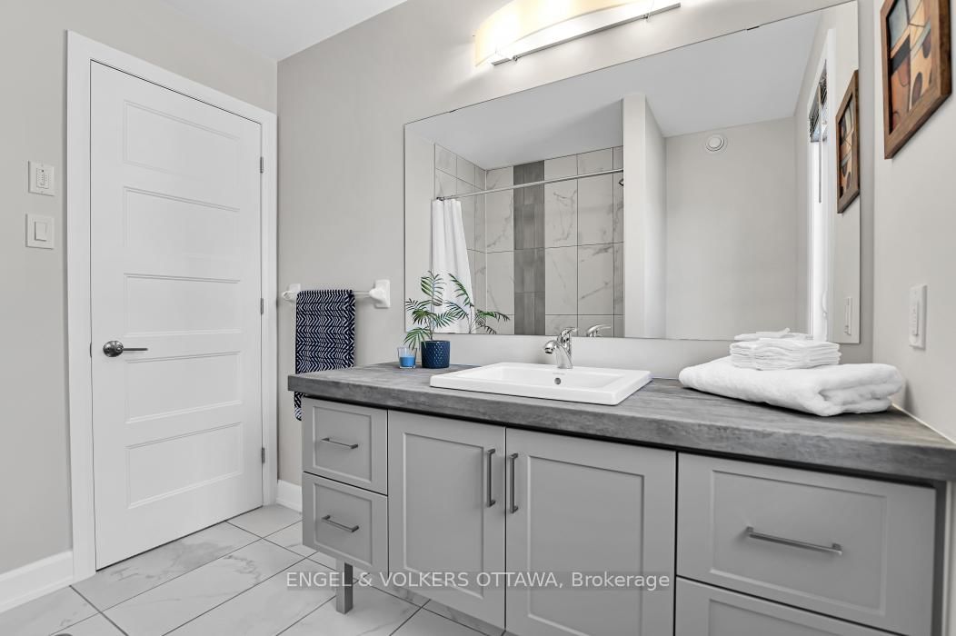 Detached House for sale at 313 St Tropez Street, Russell, Ontario, K0A 1W0 - Embrun - MLS: X12950088