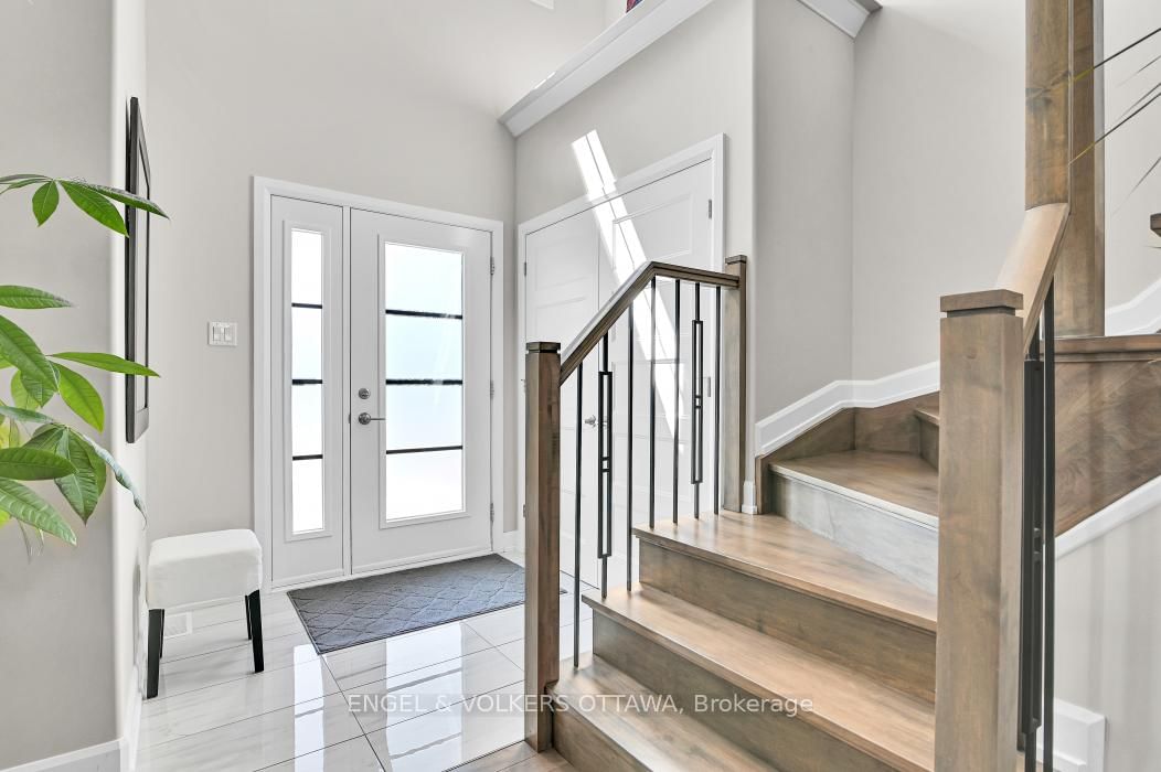 Detached House for sale at 313 St Tropez Street, Russell, Ontario, K0A 1W0 - Embrun - MLS: X12950088