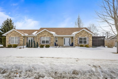Detached House sold at 2 Inveraray Court, Bracebridge, Ontario, P1L 2G8 - Monck (Bracebridge) - MLS: X12950232