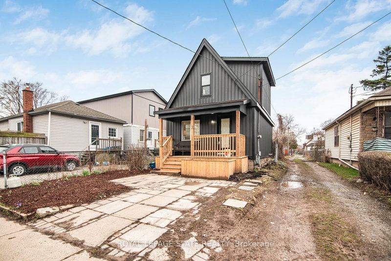 home for sale on 7 Stapleton Avenue