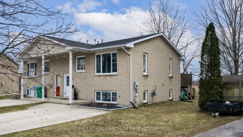 25 Lee Cres, Goderich, N7A 4L3 | Image 2
