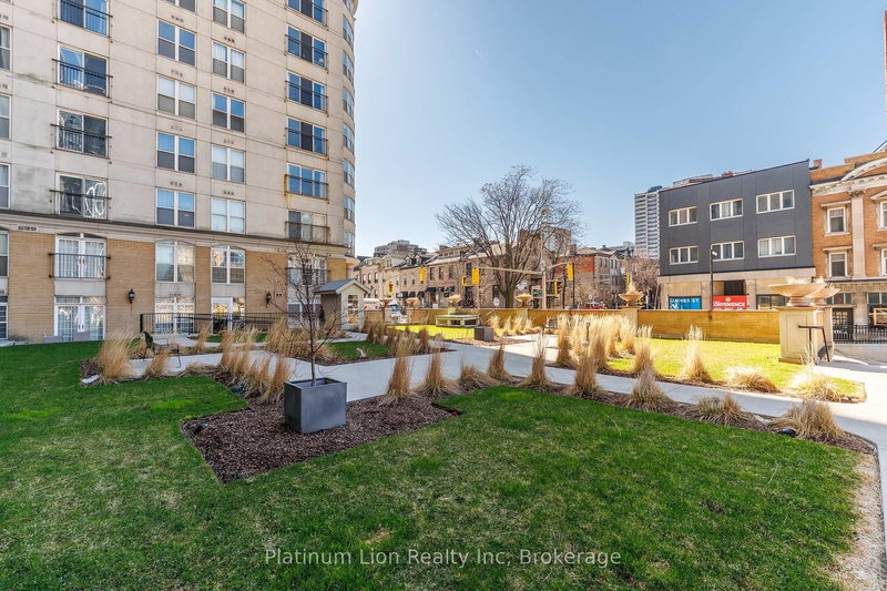 910 - 135 James St S, Hamilton, L8P 2Z6 | Image 3