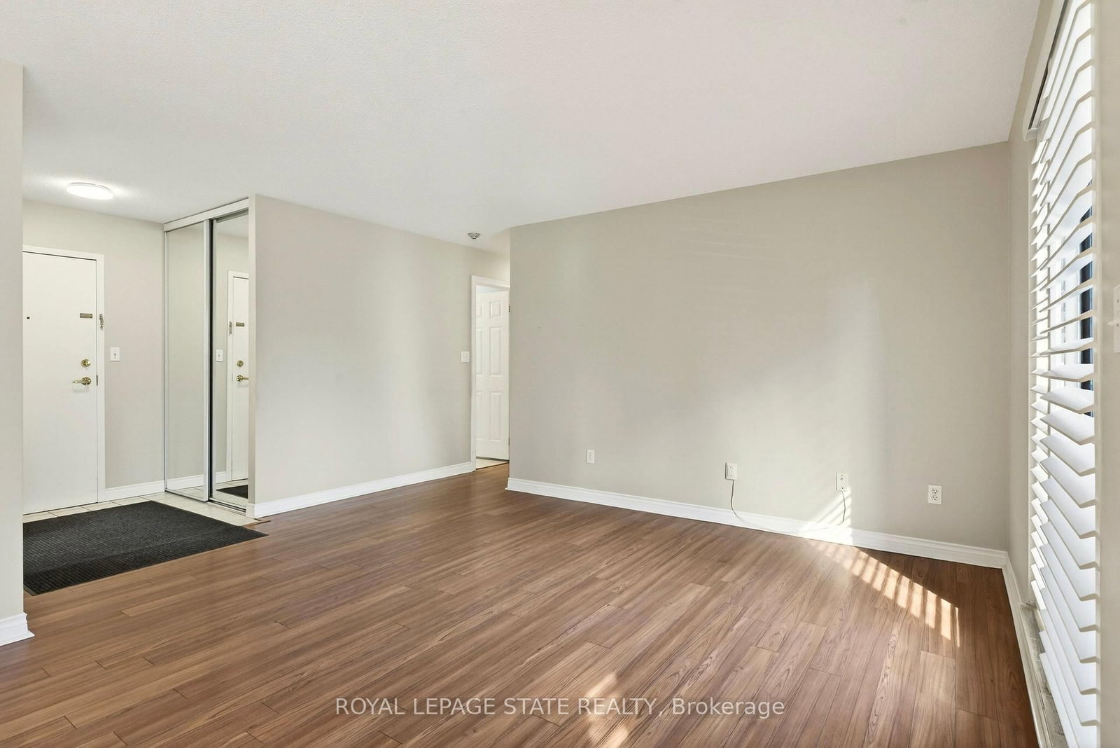 Condo for sale at 101-8 Main Street, Hamilton, Ontario, L9H 2P6 - Dundas - MLS: X12950370