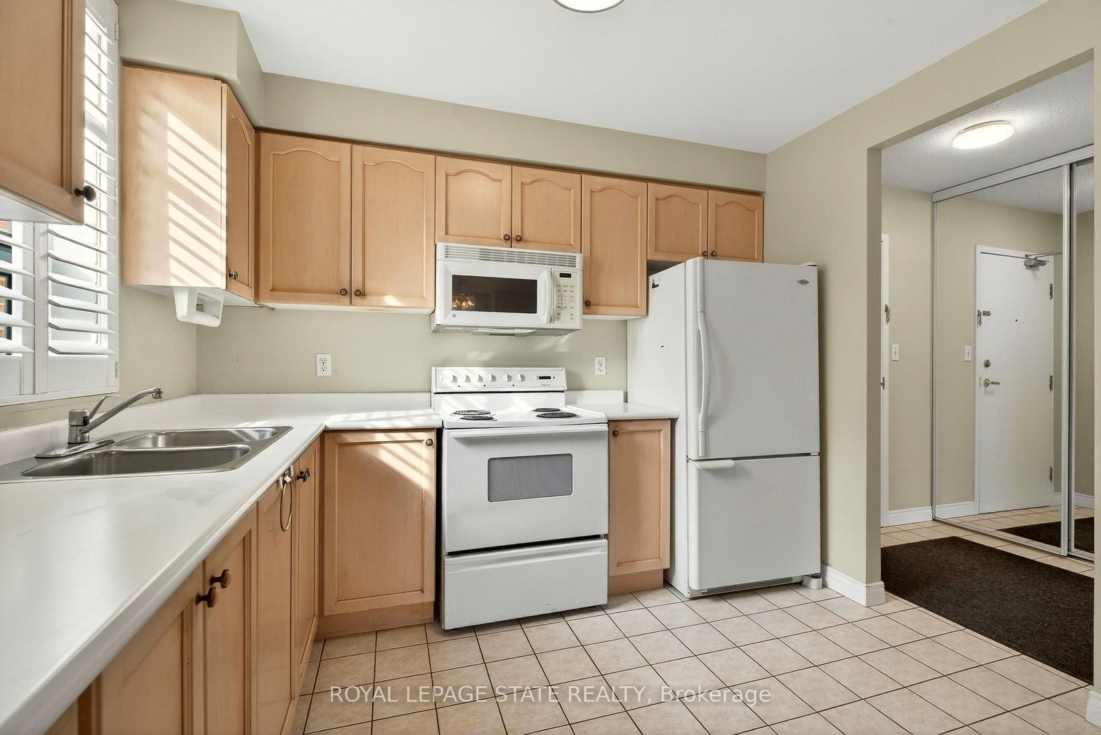 Condo for sale at 101-8 Main Street, Hamilton, Ontario, L9H 2P6 - Dundas - MLS: X12950370