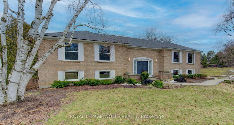 395 Warrington Dr, Waterloo, N2L 2P7 | Image 3