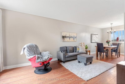 Unit 23 — 25 Upper Canada Drive — photo 6