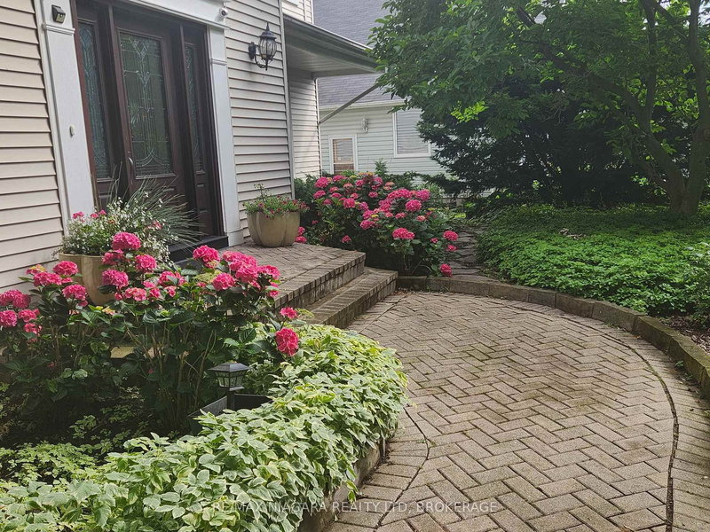 50 Henley Dr, St. Catharines, L2N 4A9 | Image 2