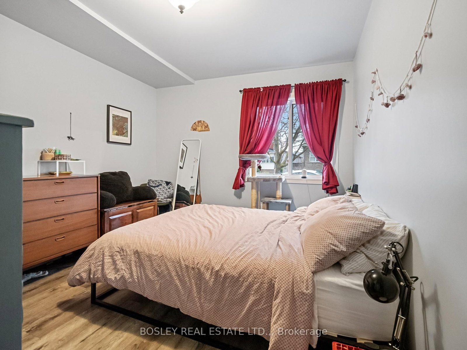 121 Oakdale Avenue - Photo 6