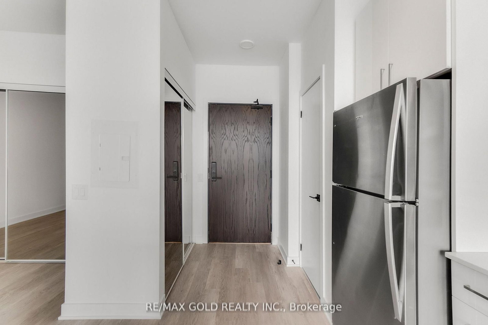 Condo for sale at 803-2782 Barton Street, Hamilton, Ontario, L8E 0L3 - Riverdale - MLS: X12950522