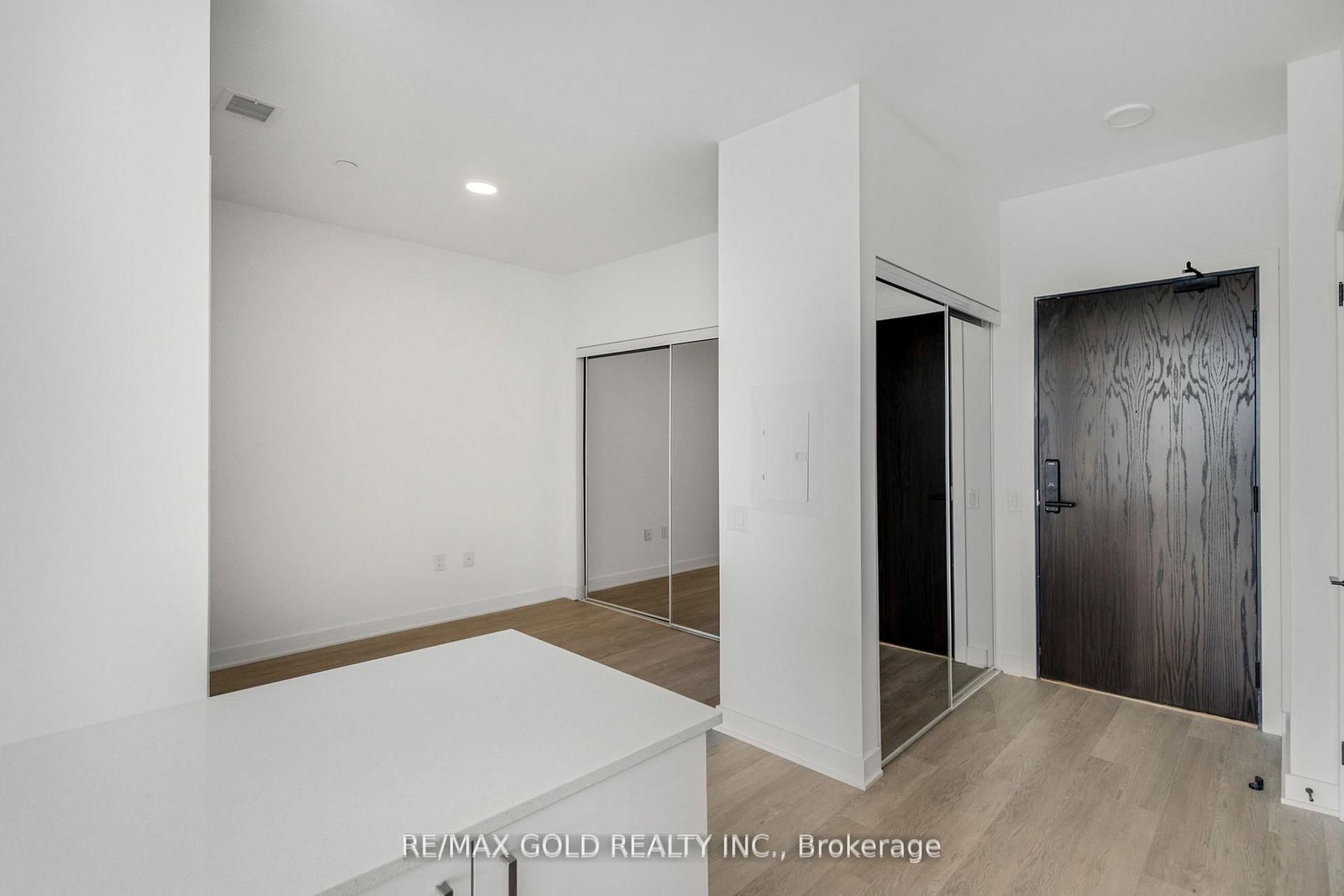 Condo for sale at 803-2782 Barton Street, Hamilton, Ontario, L8E 0L3 - Riverdale - MLS: X12950522