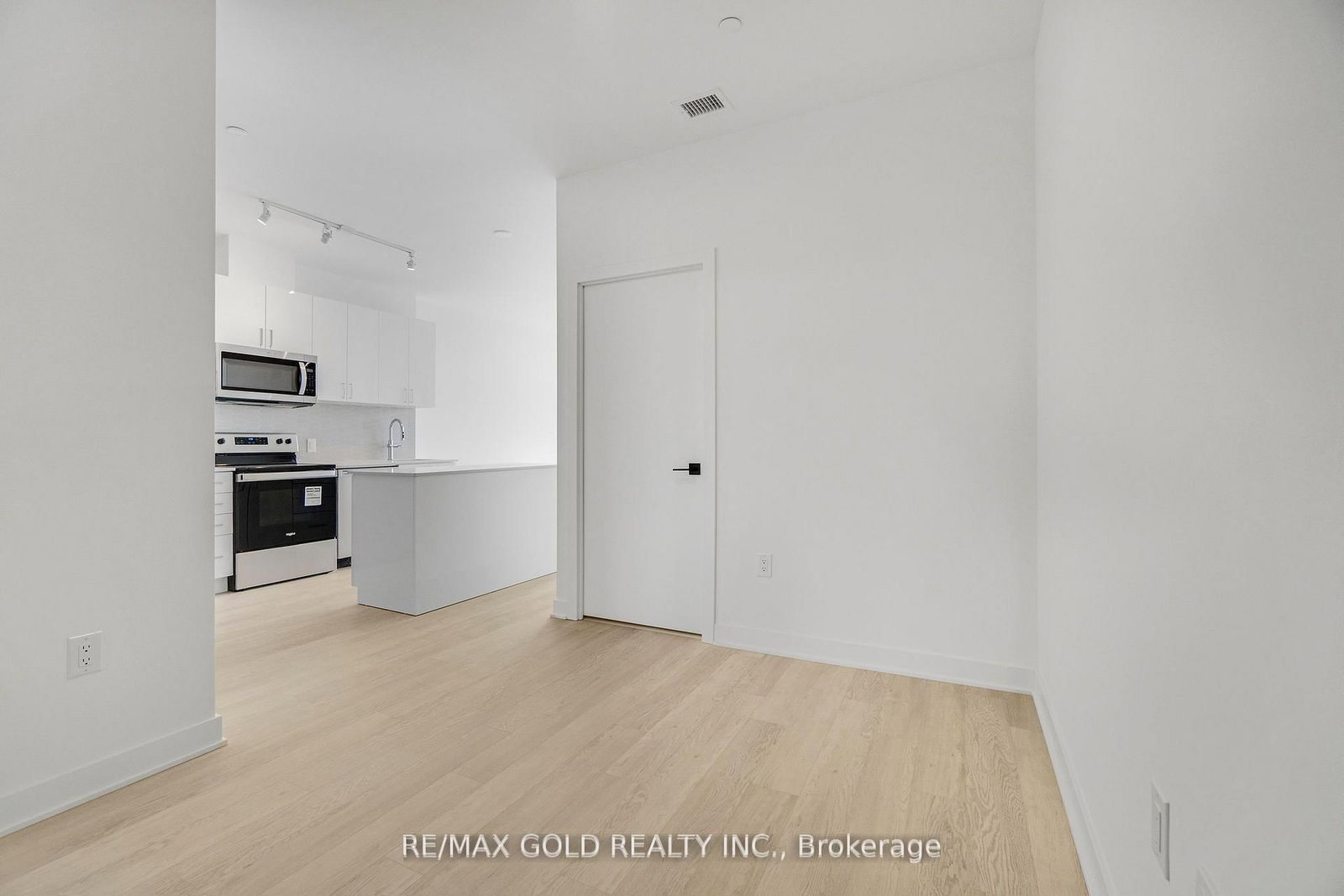 Condo for sale at 803-2782 Barton Street, Hamilton, Ontario, L8E 0L3 - Riverdale - MLS: X12950522