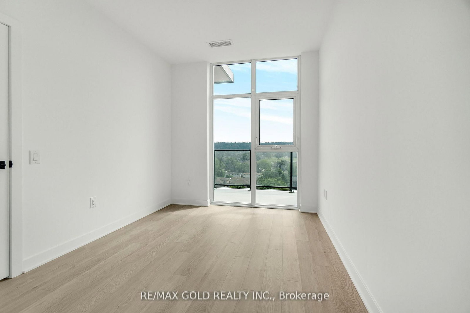 Condo for sale at 803-2782 Barton Street, Hamilton, Ontario, L8E 0L3 - Riverdale - MLS: X12950522