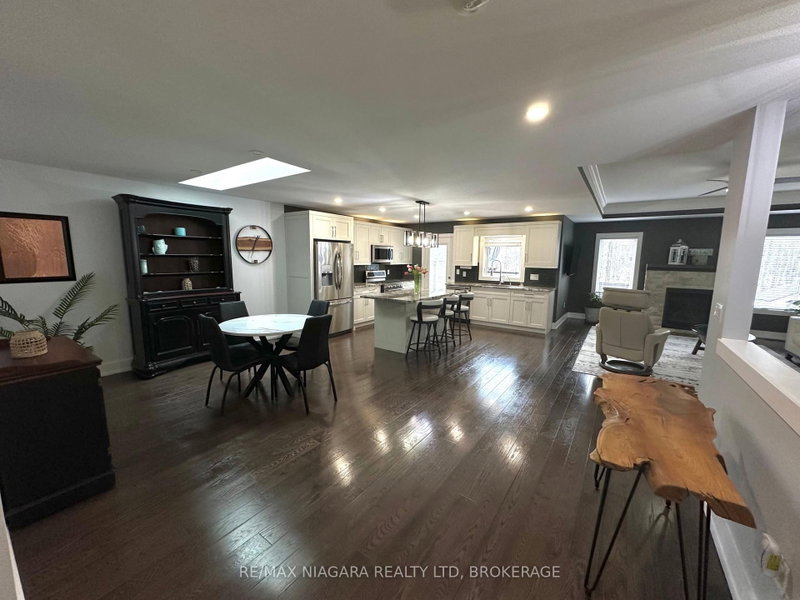 30 Renfield St photo 4