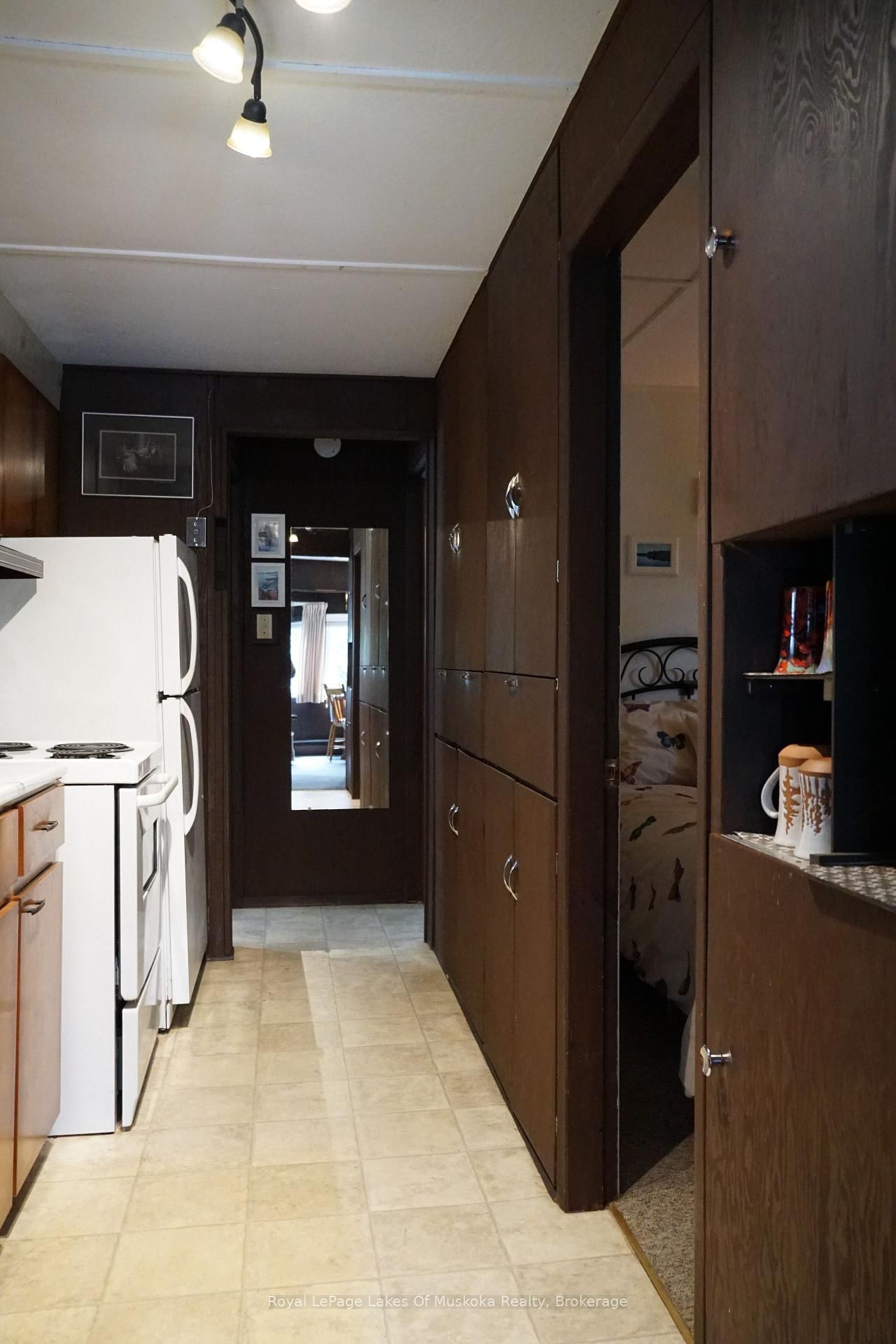 1173 Highway 60 • South Algonquin, ON photo 19