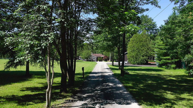 495204 Traverston Road