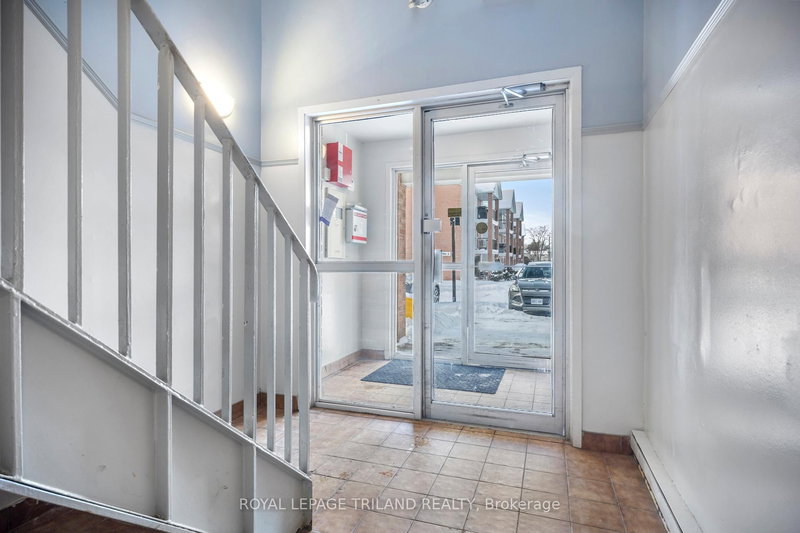 97 - 1096 Jalna Blvd, London South, N6E 3B8 | Image 3