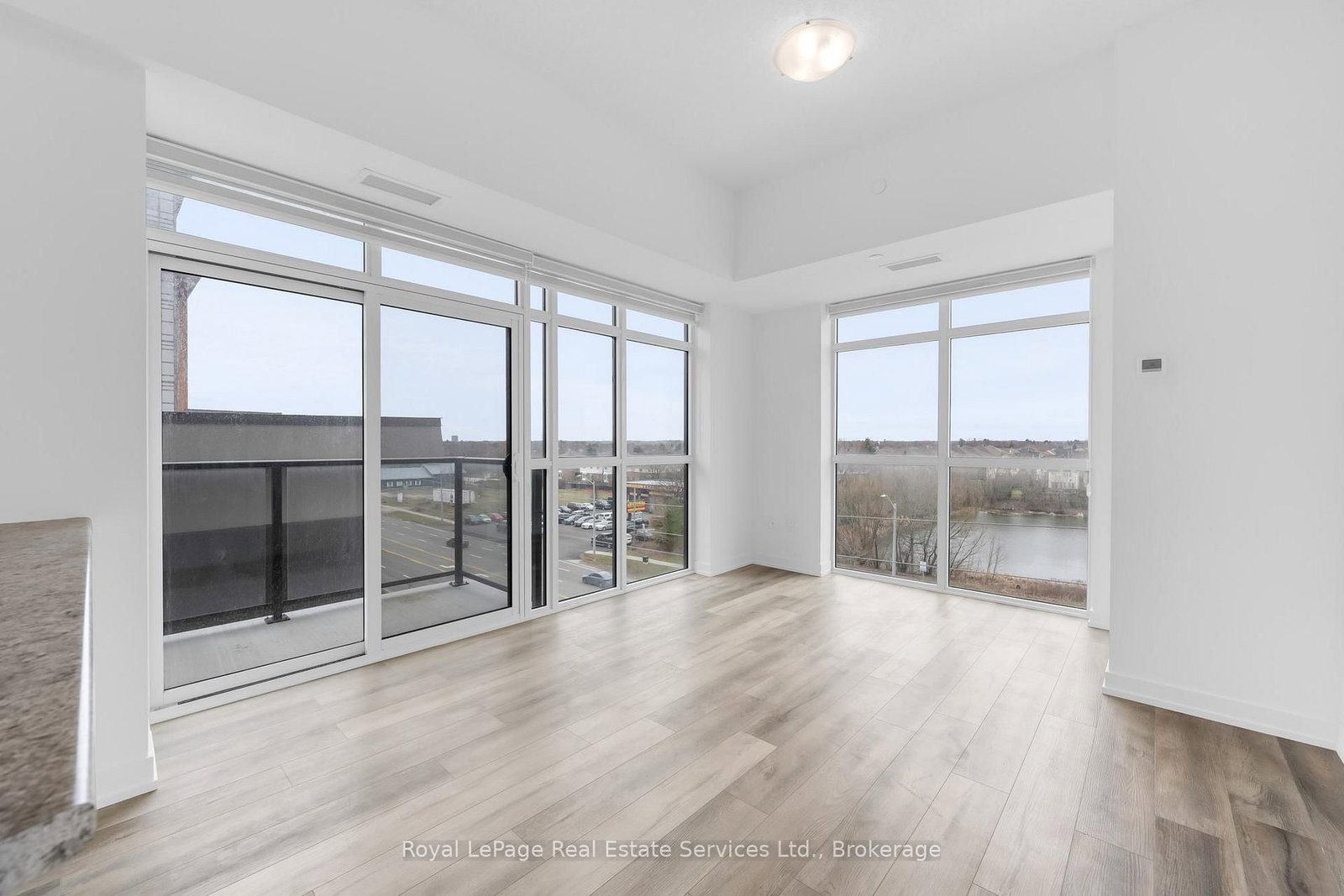 470 Dundas Street, Unit 502 - Photo 10