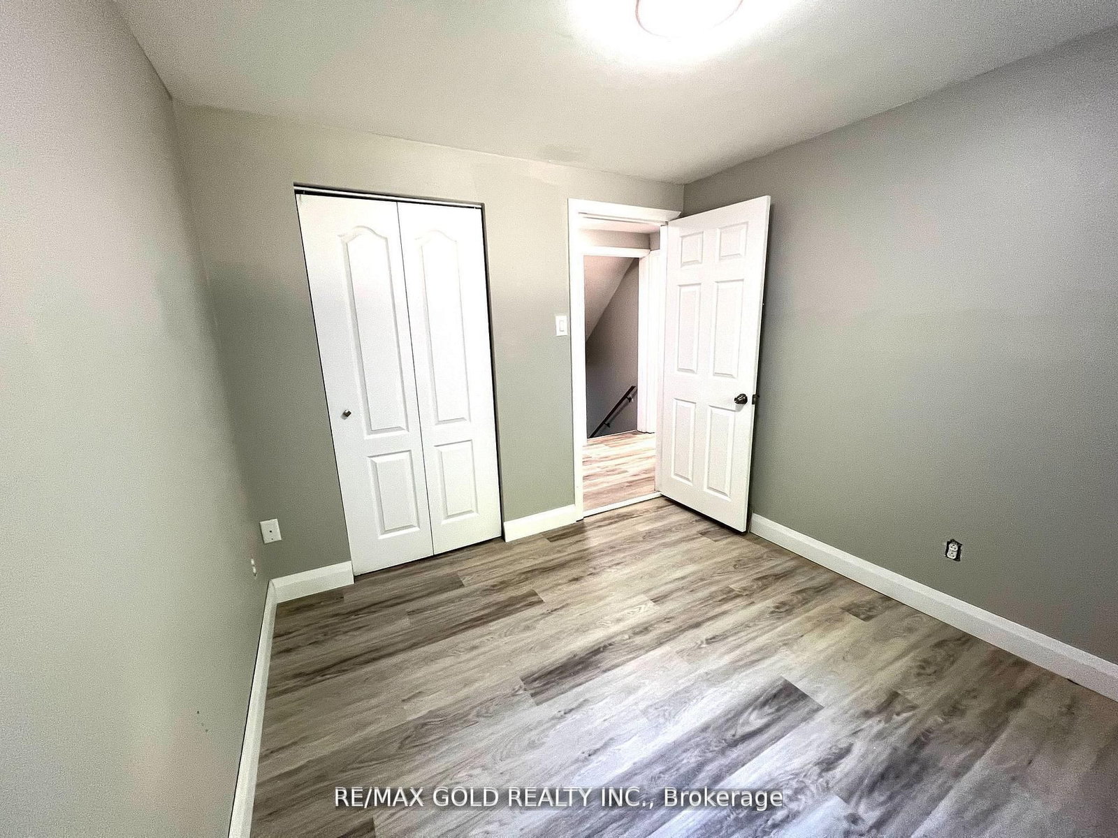 156 Mooregate Crescent, Unit Lower - Photo 16