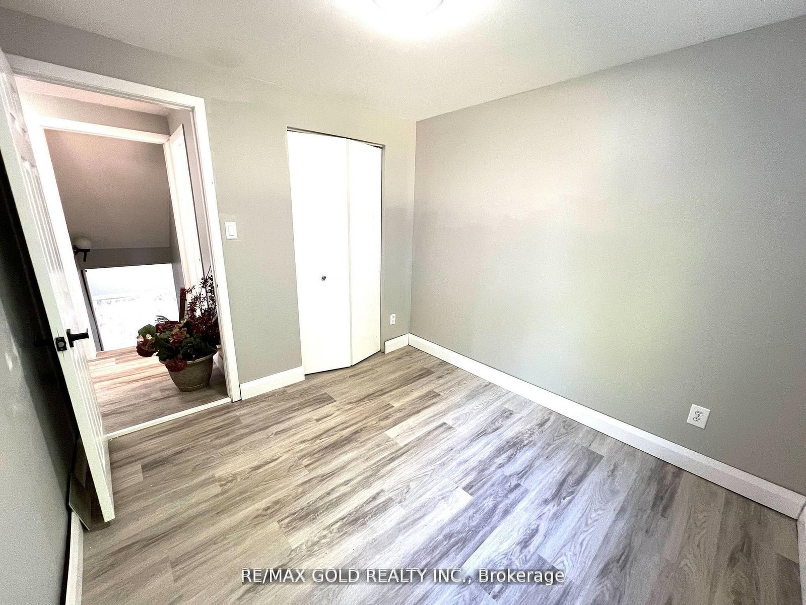 156 Mooregate Crescent, Unit Lower - Photo 19